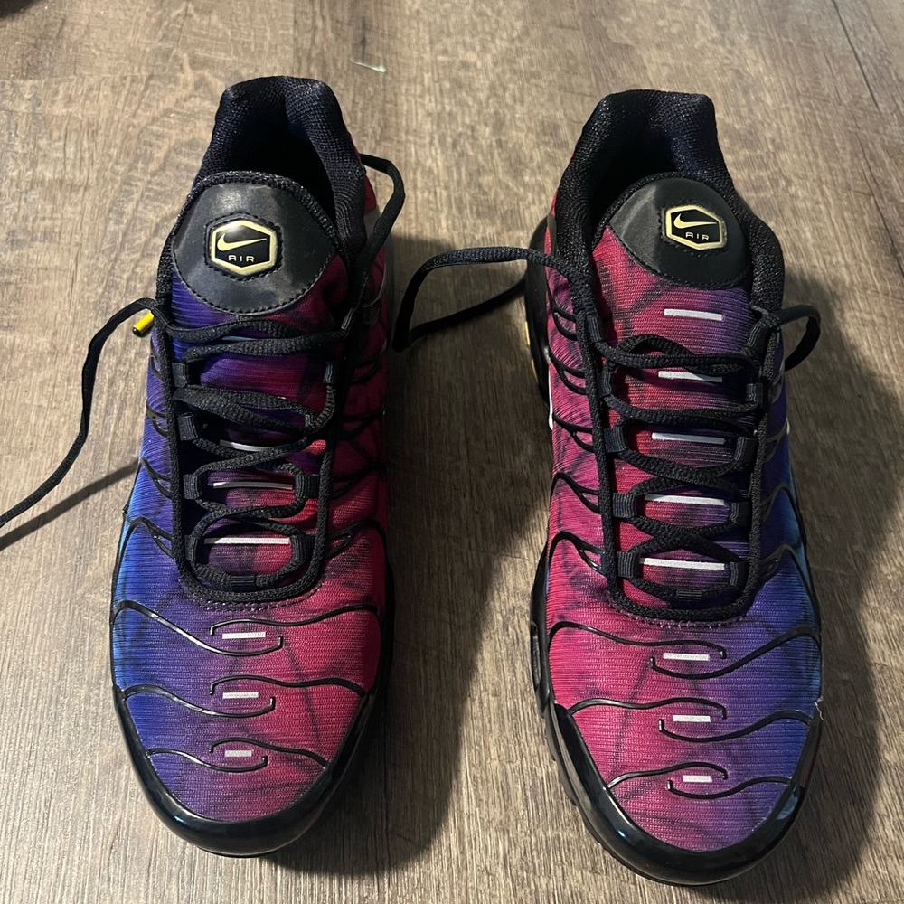 FV0393-001 Nike Air Max Plus 25th
Anniversary (Men's)